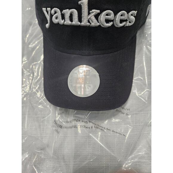 New Era Womens Curved Brim Adjustable Yankees Hat Navy - Picture 4 of 8